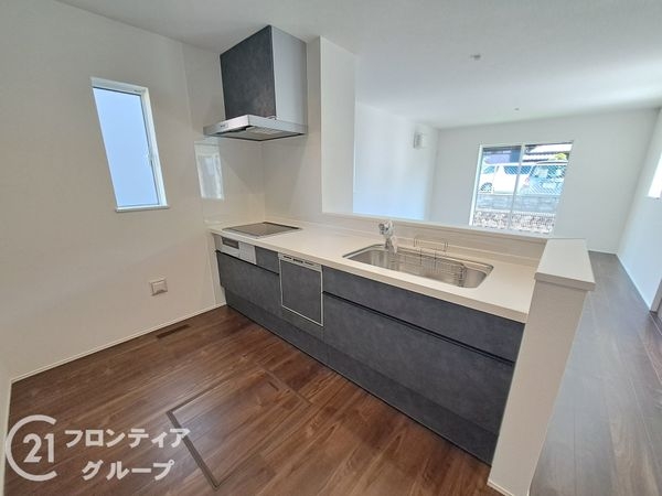 橿原市菖蒲町２丁目　新築一戸建て　第１期　１号棟
