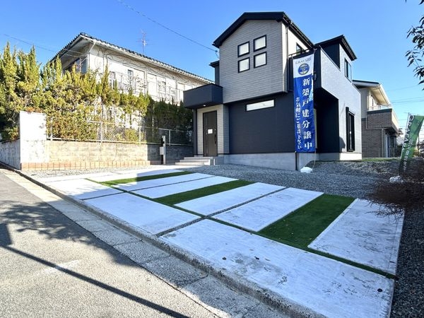 生駒市鹿ノ台西３丁目　新築一戸建て　３期　全１区画