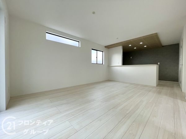 天理市永原町　新築一戸建て　２期　２号棟
