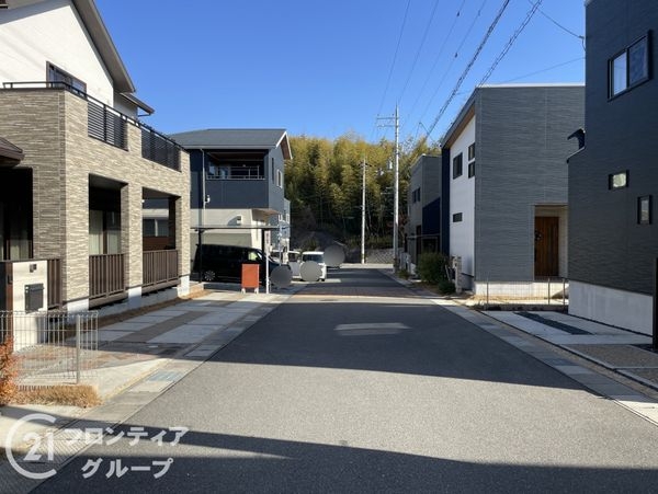 京田辺市同志社山手２丁目　中古一戸建て