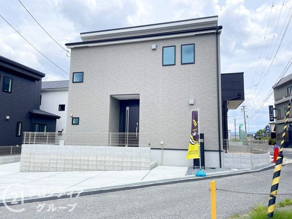 奈良市宝来町　新築一戸建て　１期　３号棟