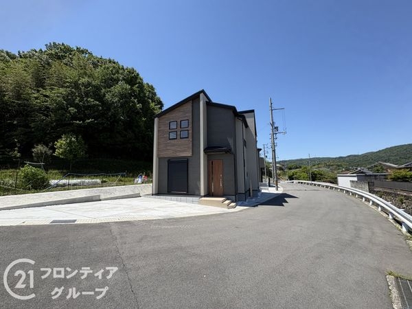 生駒市萩の台１丁目　新築一戸建て　１期　１号棟