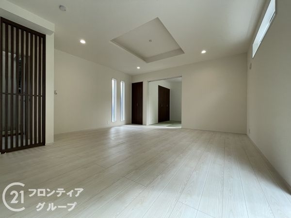 生駒市萩の台１丁目　新築一戸建て　１期　２号棟
