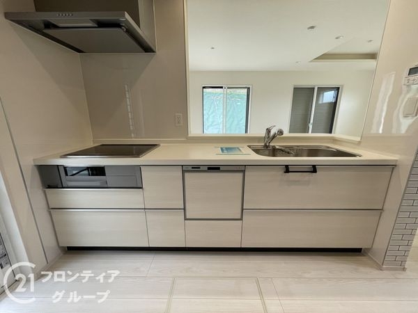 生駒市萩の台１丁目　新築一戸建て　１期　３号棟