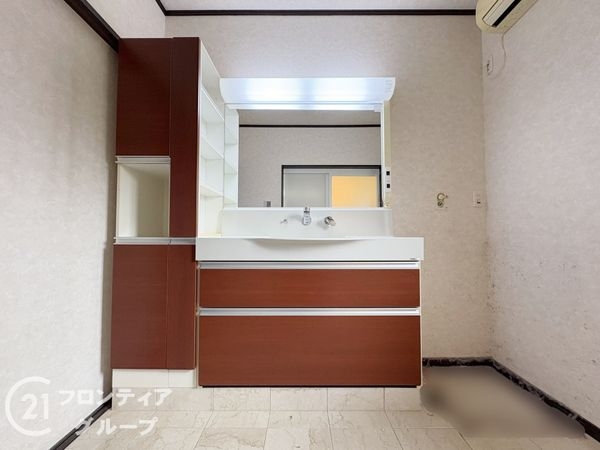 生駒市あすか野北１丁目の中古一戸建て