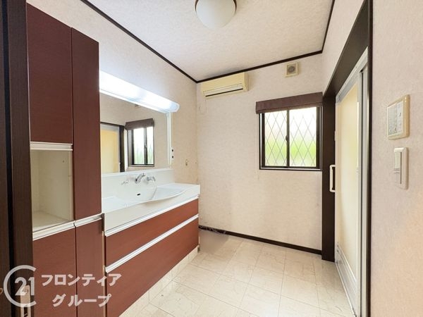 生駒市あすか野北１丁目の中古一戸建て