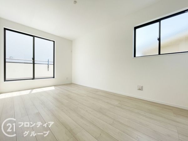 奈良市南京終町３丁目　新築一戸建て　B号棟