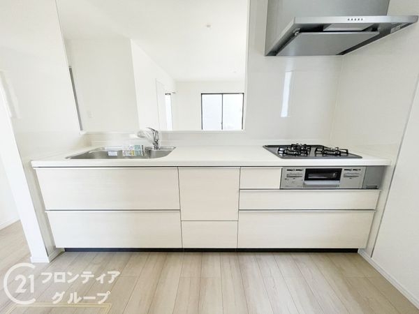 奈良市南京終町３丁目　新築一戸建て　B号棟