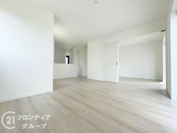 奈良市南京終町３丁目　新築一戸建て　B号棟