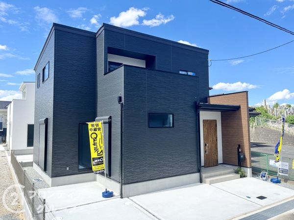 桜井市安倍木材団地１丁目　新築一戸建て　１号棟
