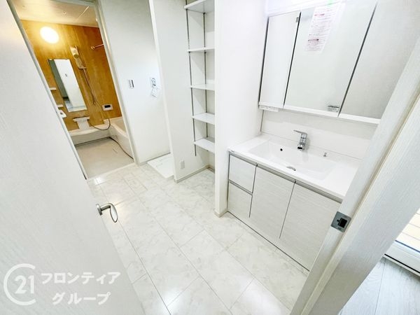 大和高田市大字西坊城　新築一戸建て　３号地