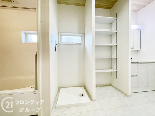大和高田市大字西坊城　新築一戸建て　３号地