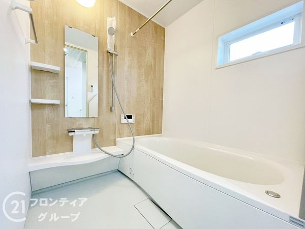 大和高田市大字西坊城　新築一戸建て　３号地