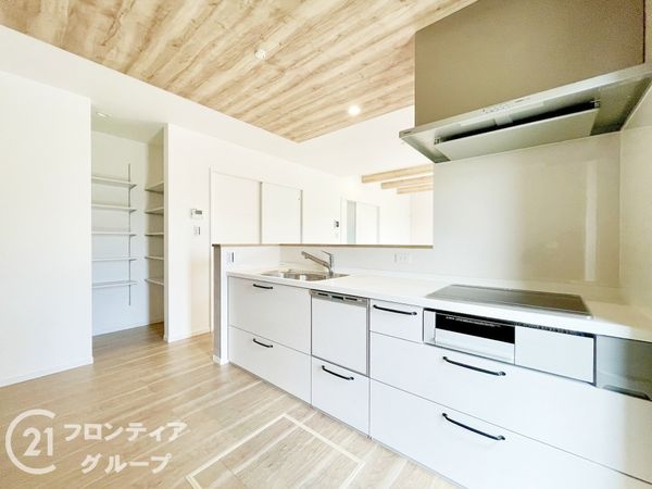 北葛城郡広陵町大字南郷　新築一戸建て