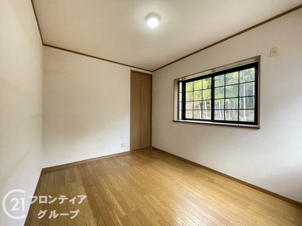 京田辺市薪狼谷の中古一戸建て
