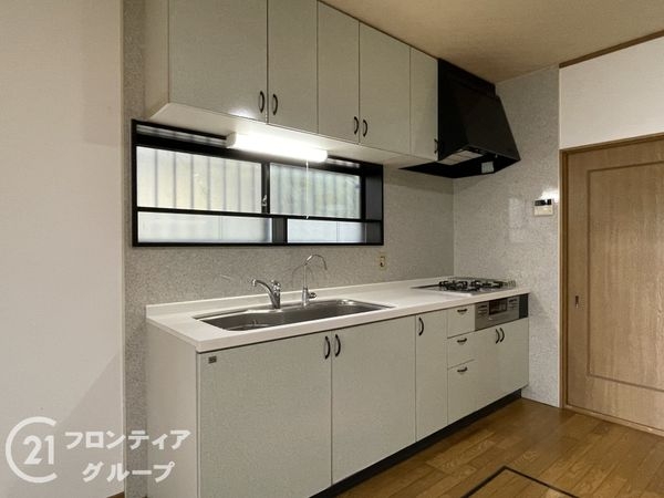 京田辺市薪狼谷の中古一戸建て