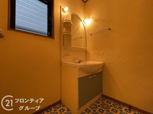 京田辺市薪狼谷の中古一戸建て