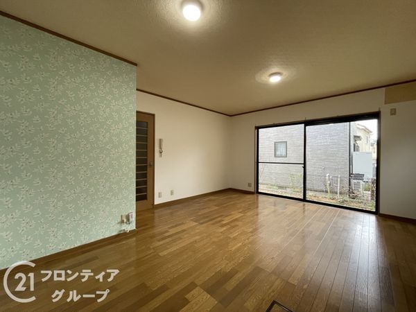 京田辺市薪狼谷の中古一戸建て