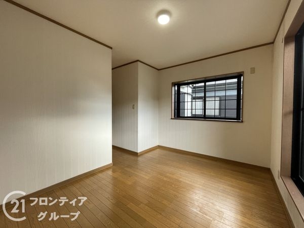 京田辺市薪狼谷の中古一戸建て