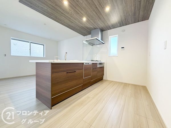 奈良市学園大和町２丁目　新築一戸建て　１号棟