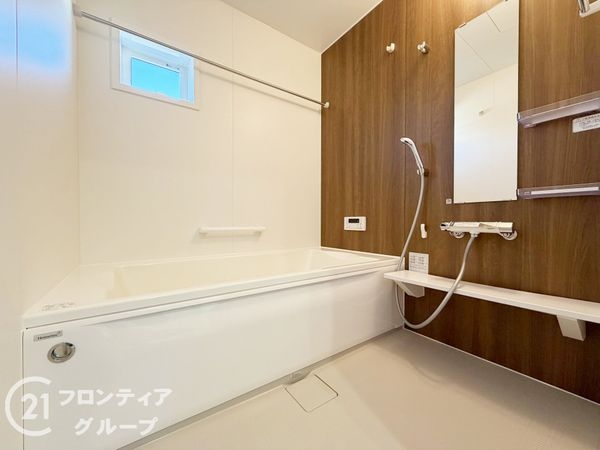 奈良市学園大和町２丁目　新築一戸建て　１号棟