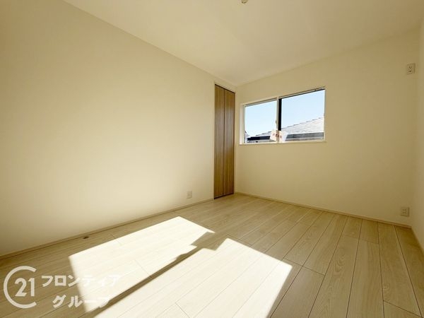 奈良市学園大和町２丁目　新築一戸建て　２号棟