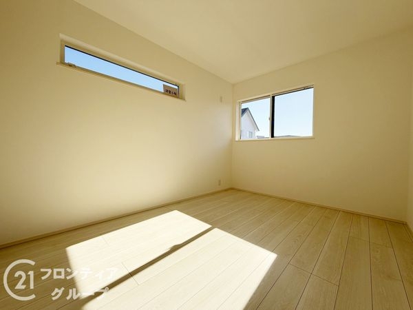 奈良市学園大和町２丁目　新築一戸建て　２号棟