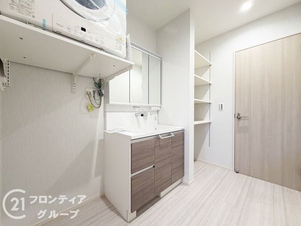 奈良市学園大和町２丁目　新築一戸建て　２号棟
