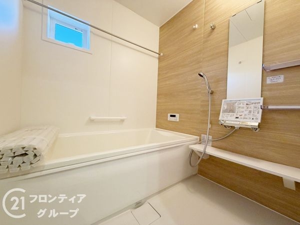 奈良市学園大和町２丁目　新築一戸建て　２号棟