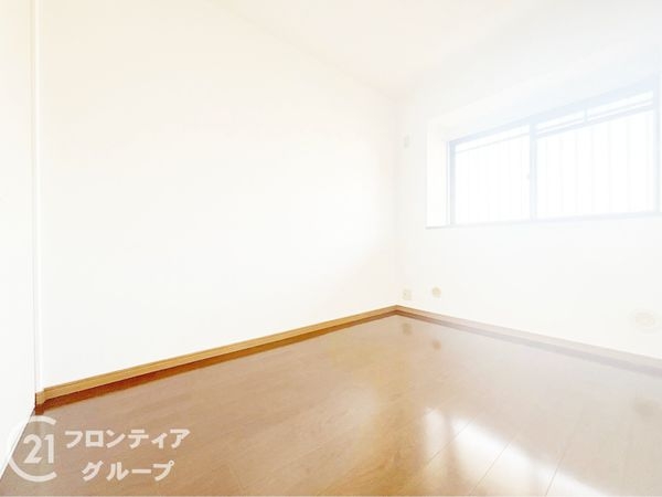 ロイヤルヒルズ富雄C棟　中古マンション