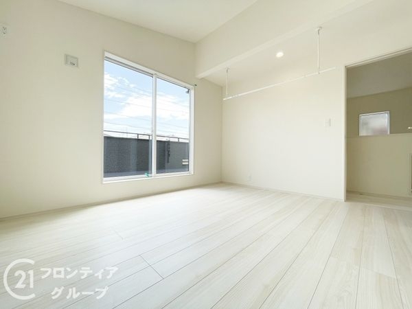 生駒市ひかりが丘１丁目　新築一戸建て　全１区画