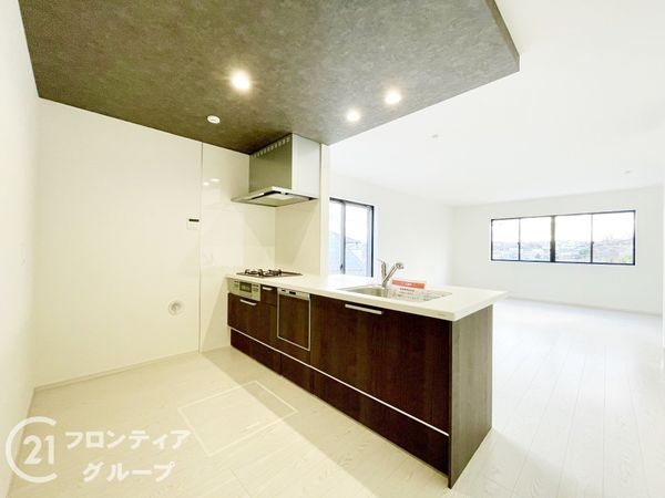 奈良市学園南２丁目　新築一戸建て　１期　全１区画