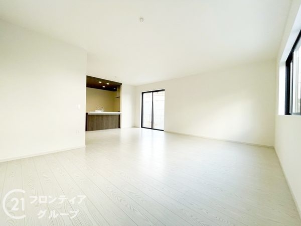 奈良市学園南２丁目　新築一戸建て　１期　全１区画