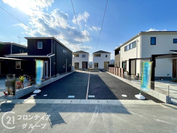 生駒郡斑鳩町龍田４丁目　新築一戸建て　第２　2号棟