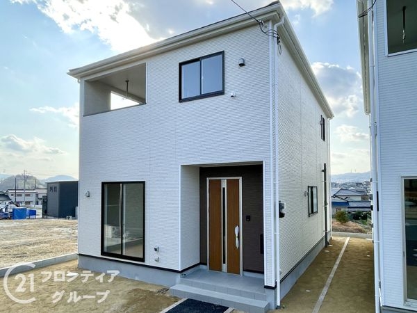 生駒郡斑鳩町龍田４丁目　新築一戸建て　第２　2号棟