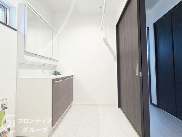 奈良市高畑町の中古一戸建て