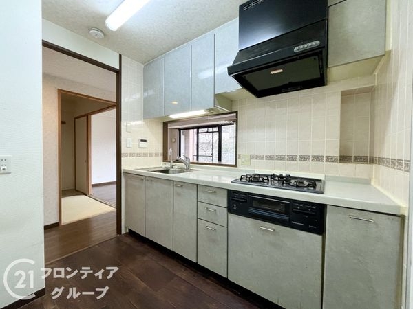 ローレルスクエア登美ヶ丘第２期１８番館　中古マンション
