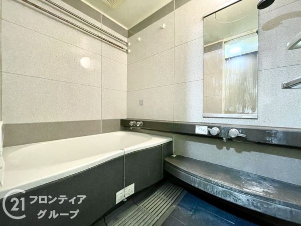 ローレルスクエア登美ヶ丘第２期１８番館　中古マンション
