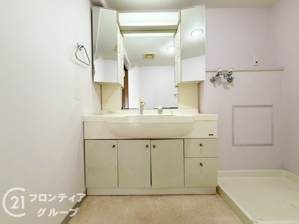 真美ヶ丘中央一番街13号棟　中古マンション