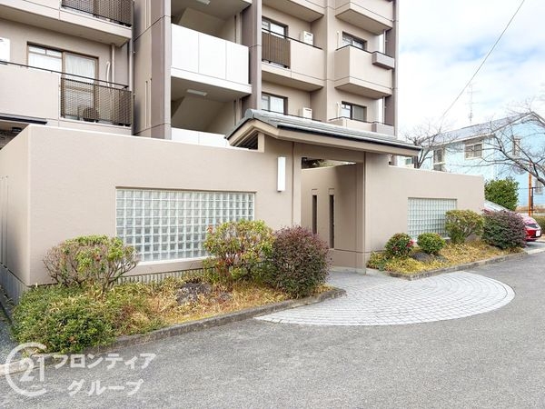 真美ヶ丘中央一番街13号棟　中古マンション