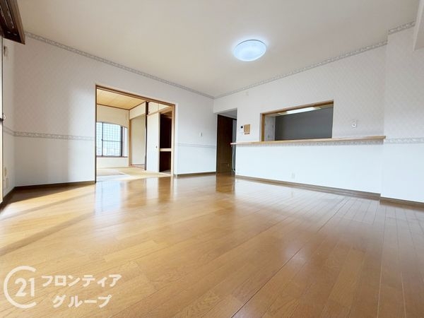 真美ヶ丘中央一番街13号棟　中古マンション