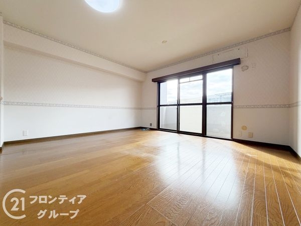 真美ヶ丘中央一番街13号棟　中古マンション