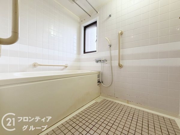 真美ヶ丘中央一番街13号棟　中古マンション