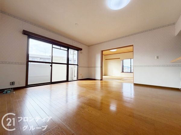 真美ヶ丘中央一番街13号棟　中古マンション