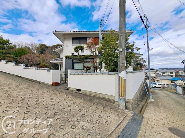 生駒市北新町の中古一戸建て