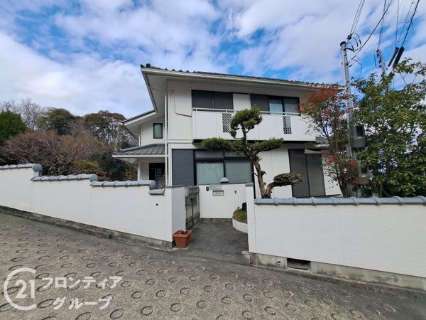 生駒市北新町の中古一戸建て