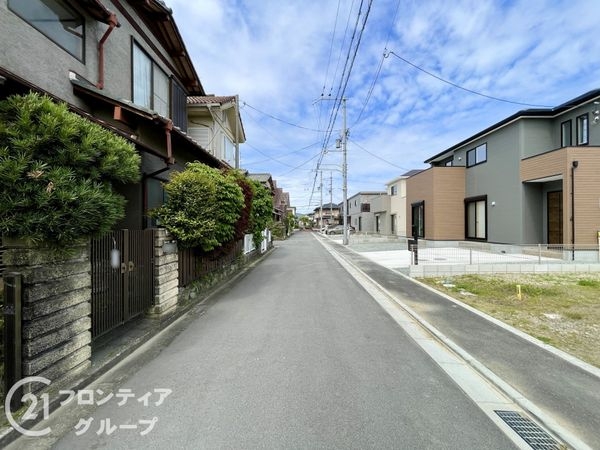 生駒郡斑鳩町目安北１丁目　新築一戸建て　第４　１号棟