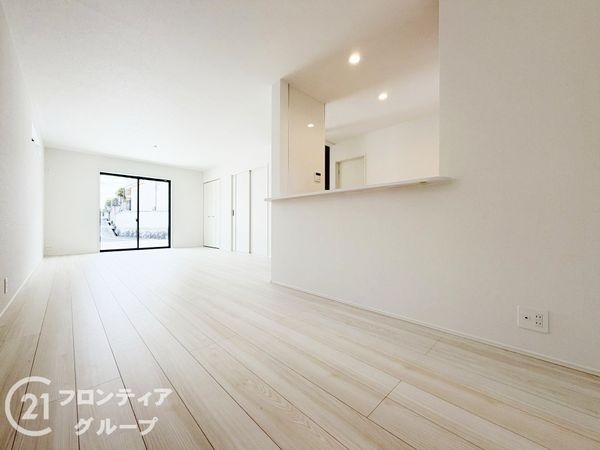 生駒郡平群町西宮３丁目　新築一戸建て　２期　１号棟