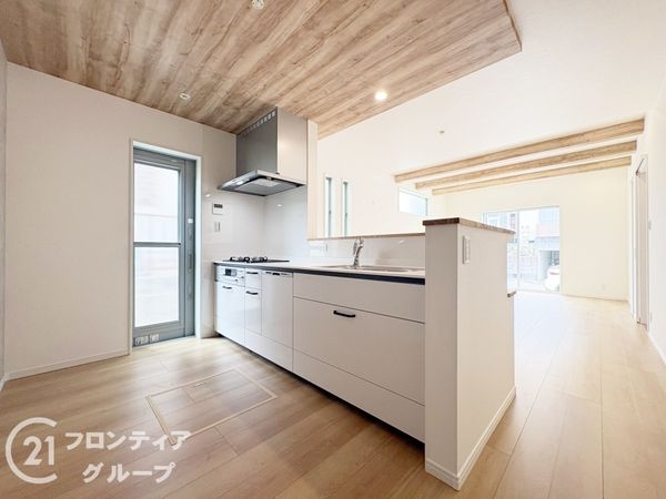 大和郡山市小泉町　新築一戸建て