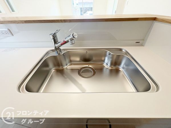 大和郡山市小泉町　新築一戸建て
